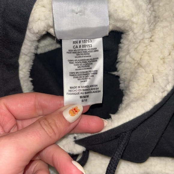 NWT Philadelphia Flyers NHL Hockey Fleece Hoodie Women’s M Sports Jersey Warm - Picture 12 of 13